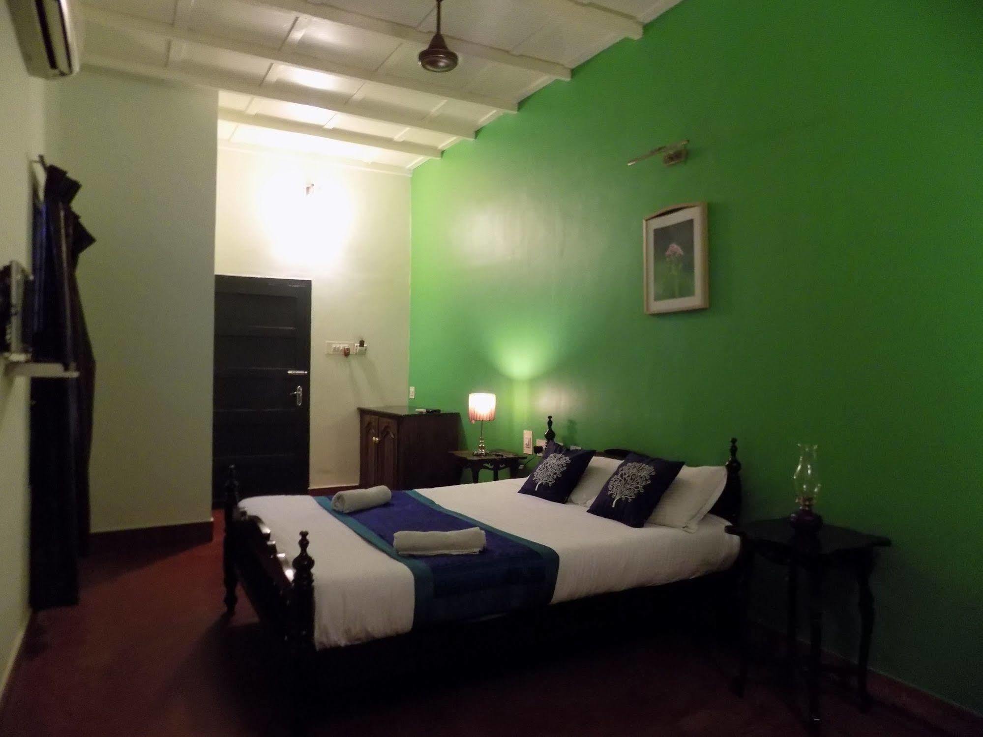 Elphinstone Residency Bed & Breakfast Kochi Eksteriør bilde
