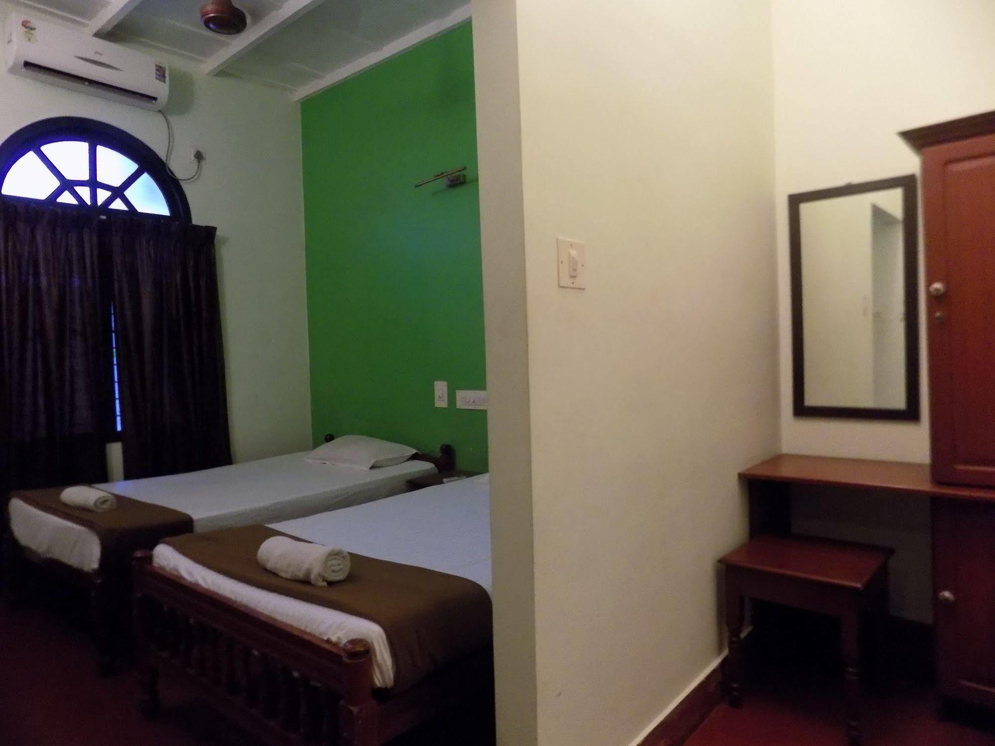 Elphinstone Residency Bed & Breakfast Kochi Eksteriør bilde